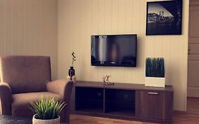 Cozy Modern Apartment In The City Centre